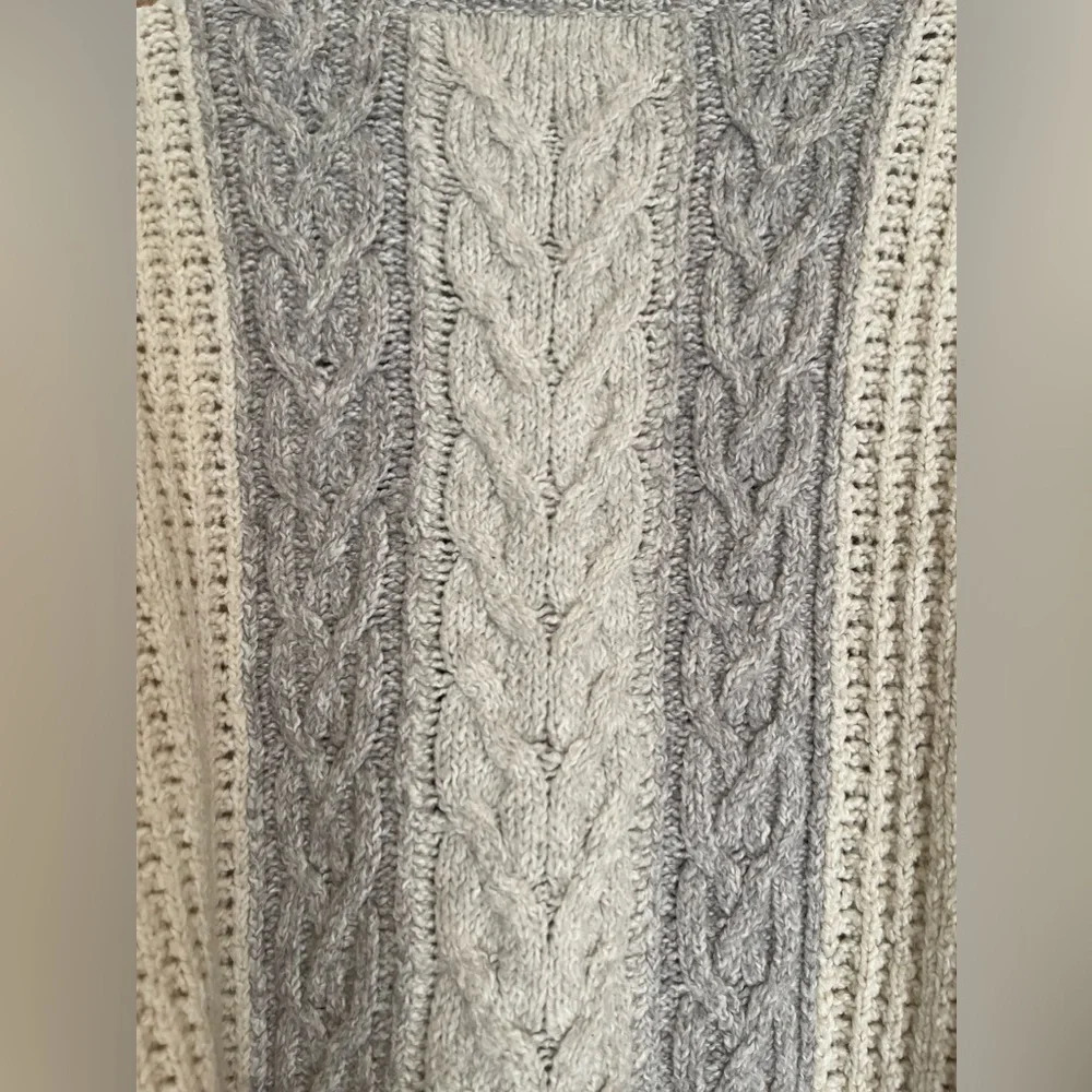 Anthropologie Sleeping on Snow M Cable Knit Pullover Sweater Gray Ivory $168 - Picture 9 of 11